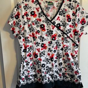 SCRUB SET. capris. Large